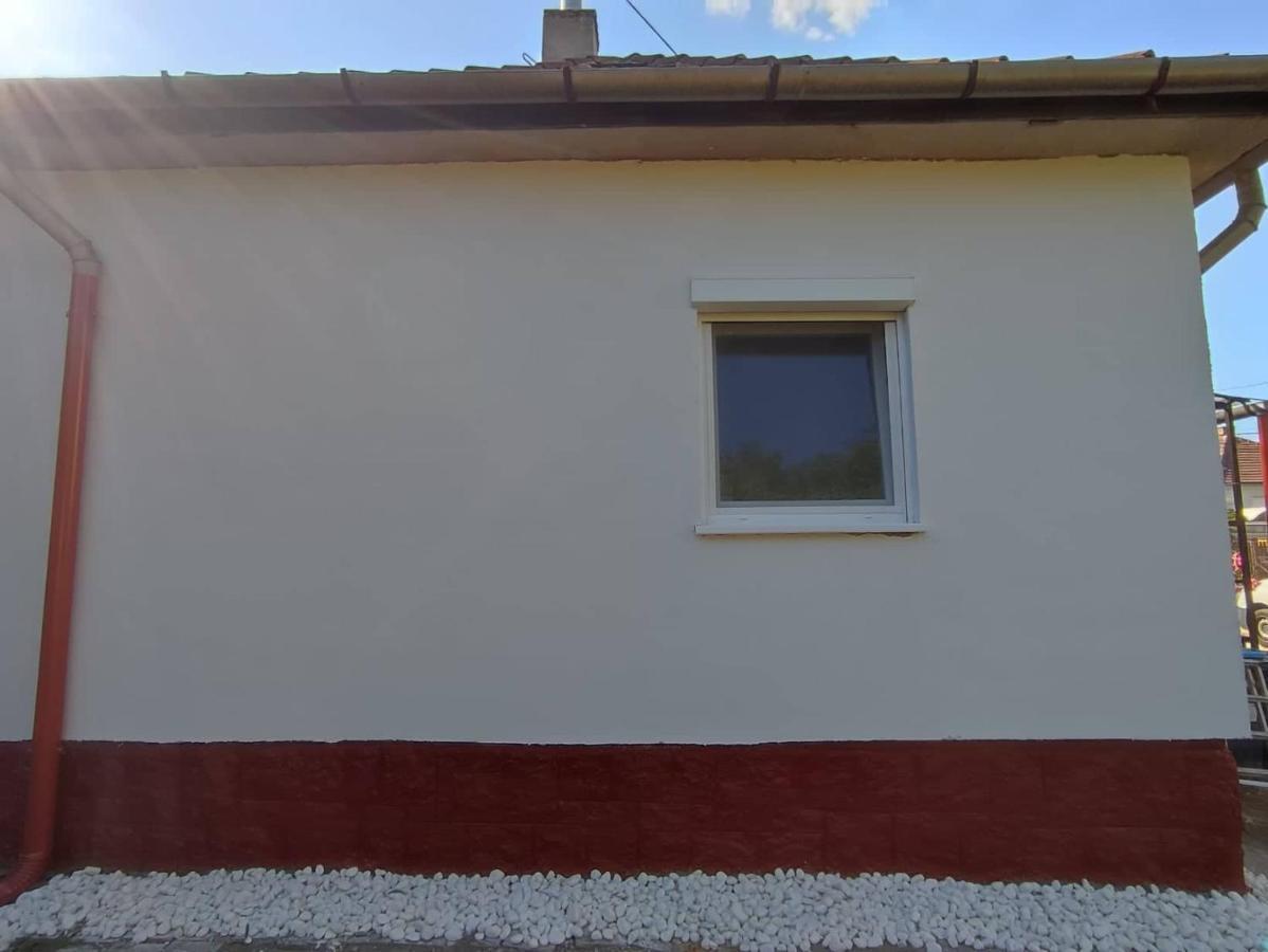 Rákos-patak Family House Hotel Budapeste Exterior foto
